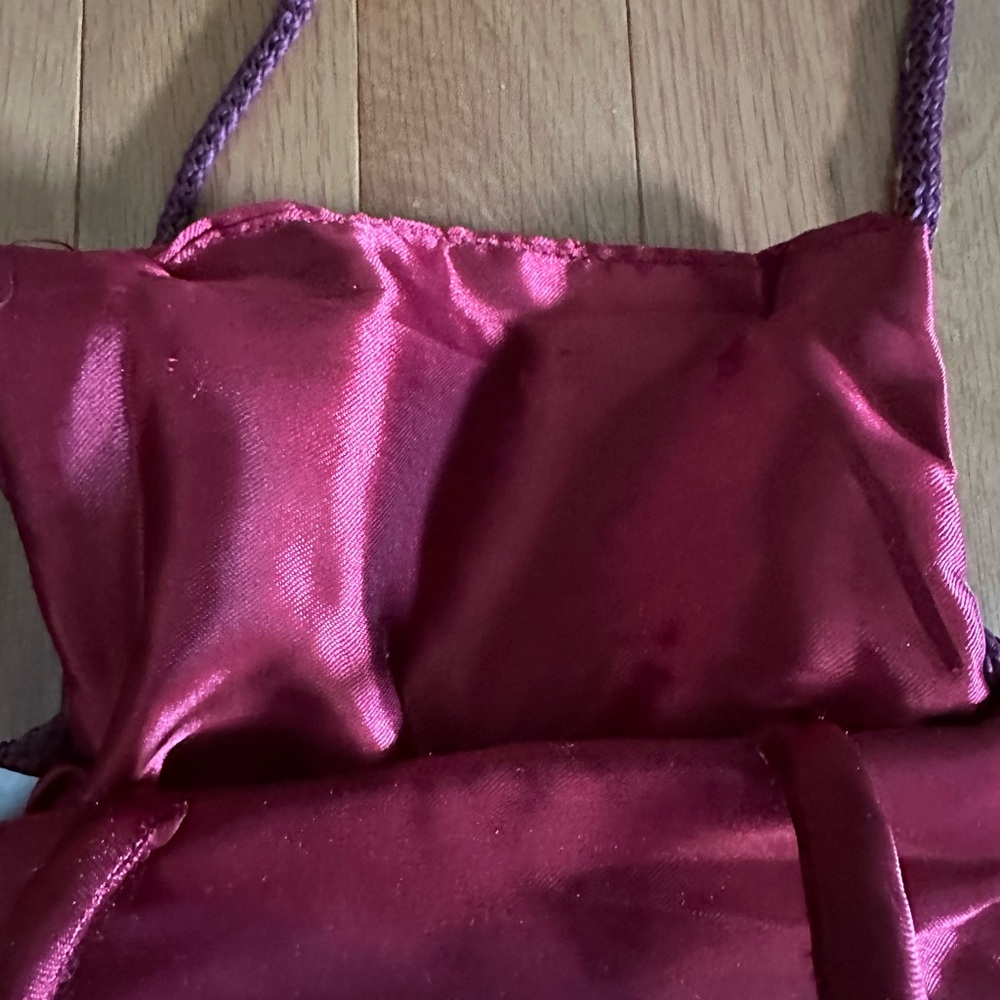 Vintage Burgundy Beaded crossbody bag/top handle bag w/satin handles & cord. EUC - Picture 7 of 10